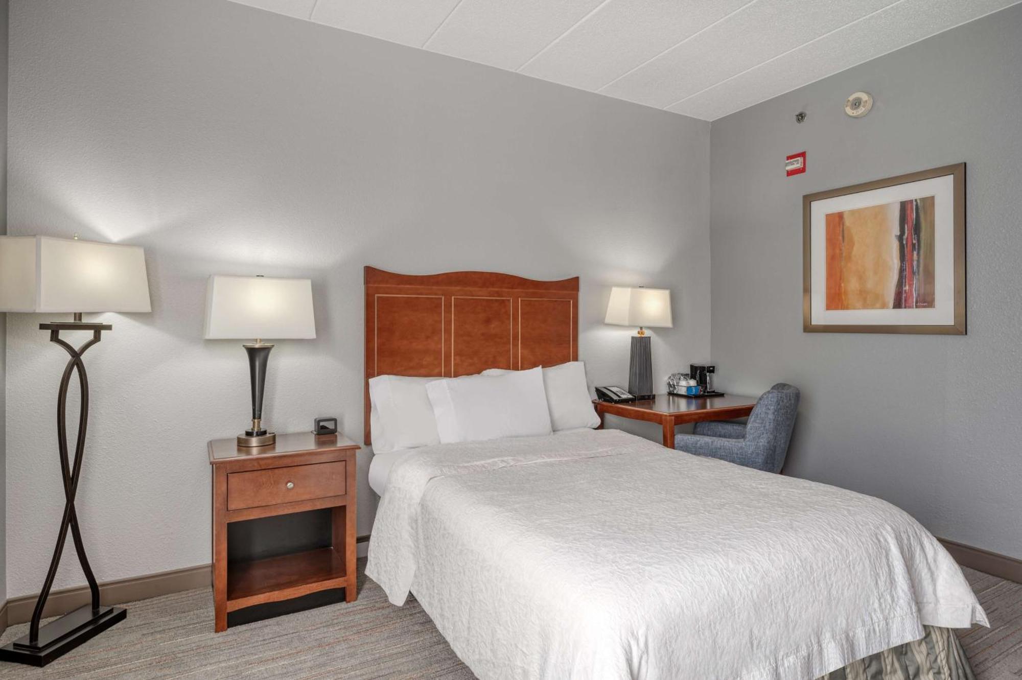 Hampton Inn Baltimore/White Marsh Exterior photo