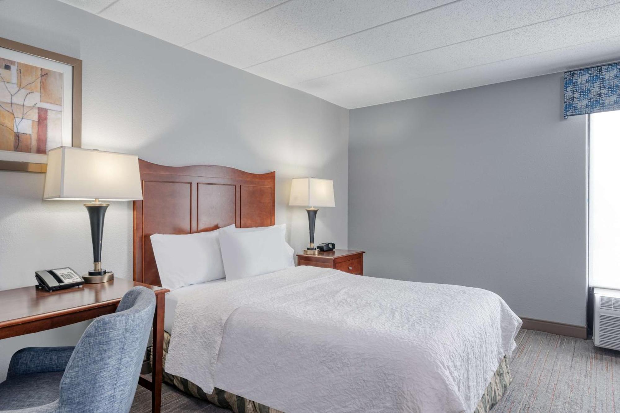 Hampton Inn Baltimore/White Marsh Exterior photo
