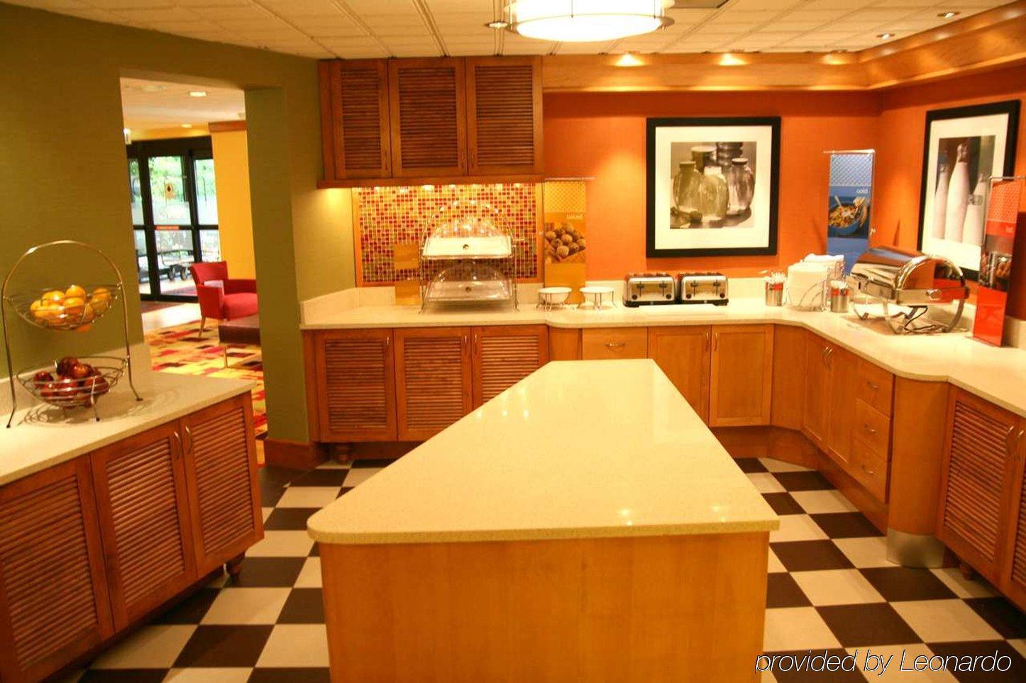 Hampton Inn Baltimore/White Marsh Restaurant photo
